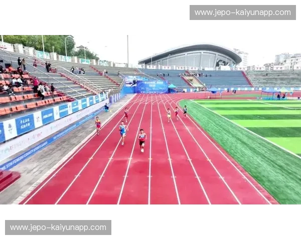 直播田径:把赛场激情搬到屏幕前的每一秒 直播田径:把赛场激情搬到屏幕前的每一秒